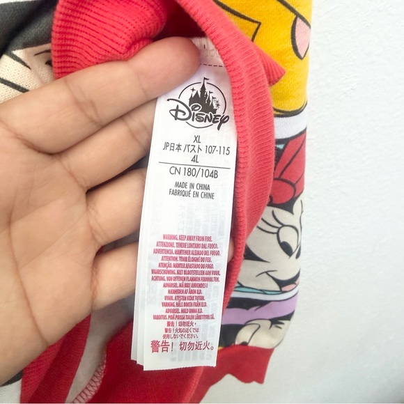 Disney Mickey And Friends Comic Book Style Sweatshirt Mens Size XL EUC - Picture 3 of 8